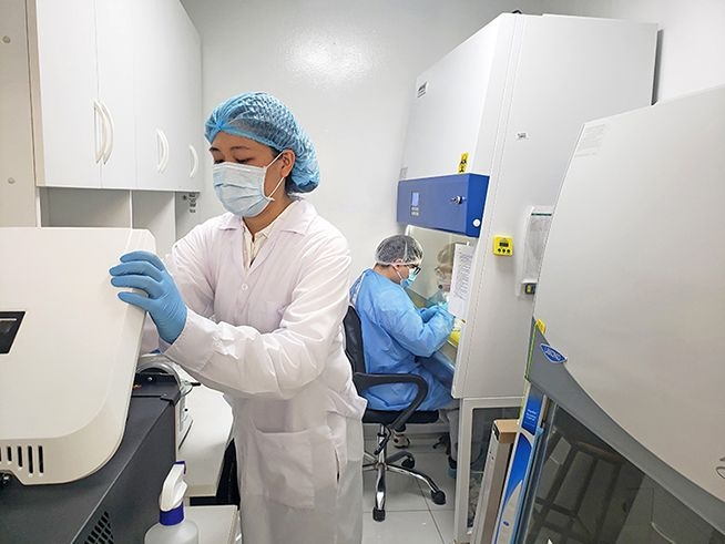 Laboratorio de Microbiología Molecular y Biotecnología "Dra. Juana María Coha Gonzáles"